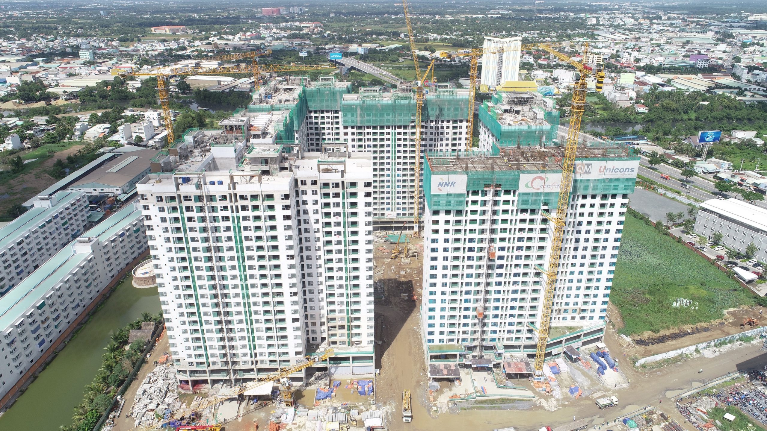 Akari City cất nóc giai đoạn một vượt tiến độ 1 Akari City cất nóc giai đoạn một vượt tiến độ