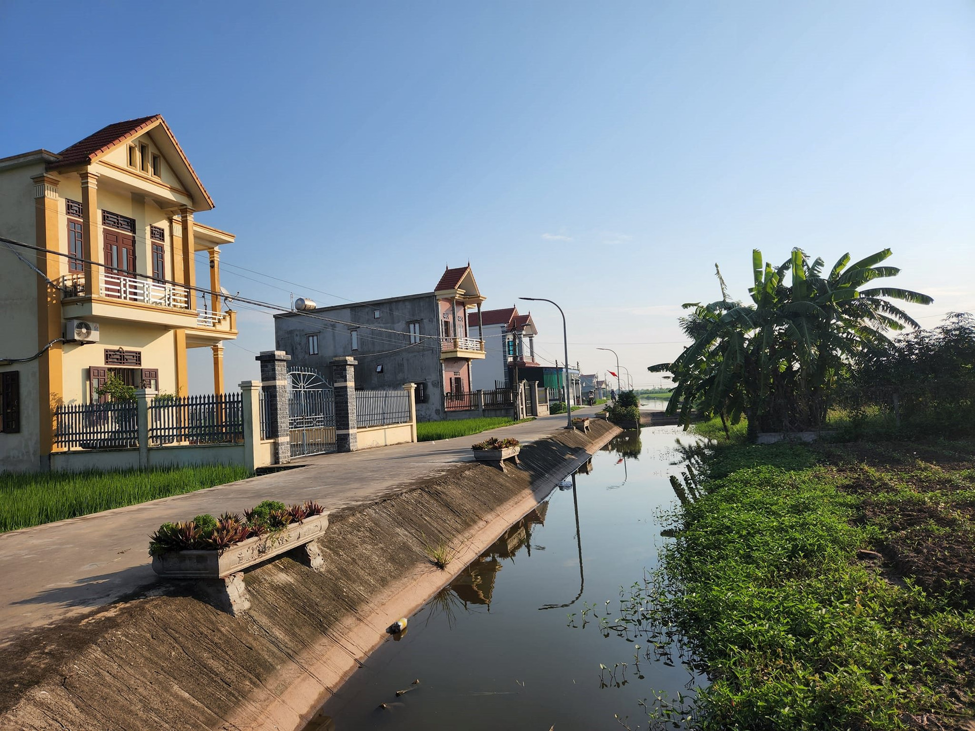 Đất nền tỉnh lẻ vẫn đóng băng dài ngày 1 dat nen tinh le van dong bang dai ngay