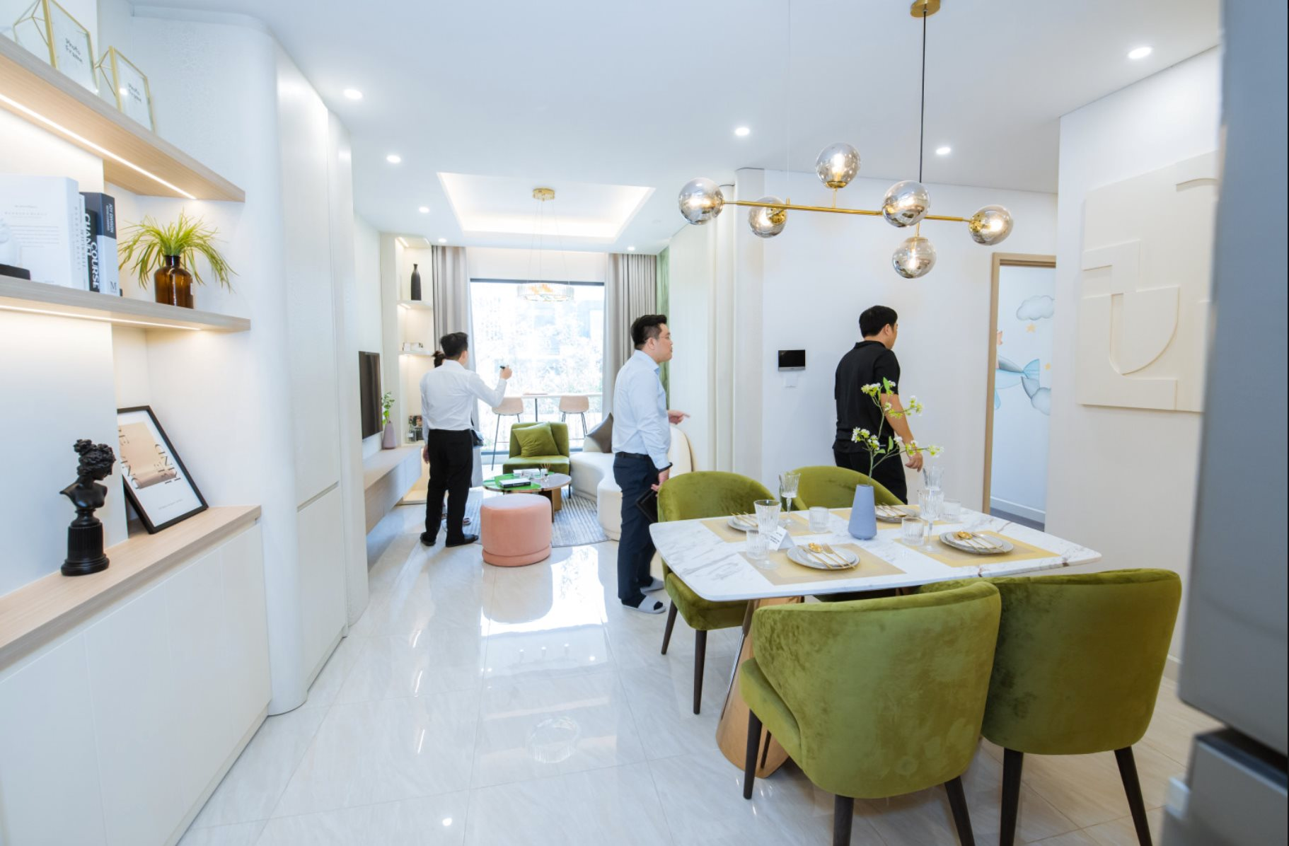 Là anh em một nhà nhưng chỗ dư giả nguồn cung nơi chờ mãi không có dự án ra thị trường 2 la anh em mot nha nhung cho du gia nguon cung noi cho mai khong co du an ra thi truong 1