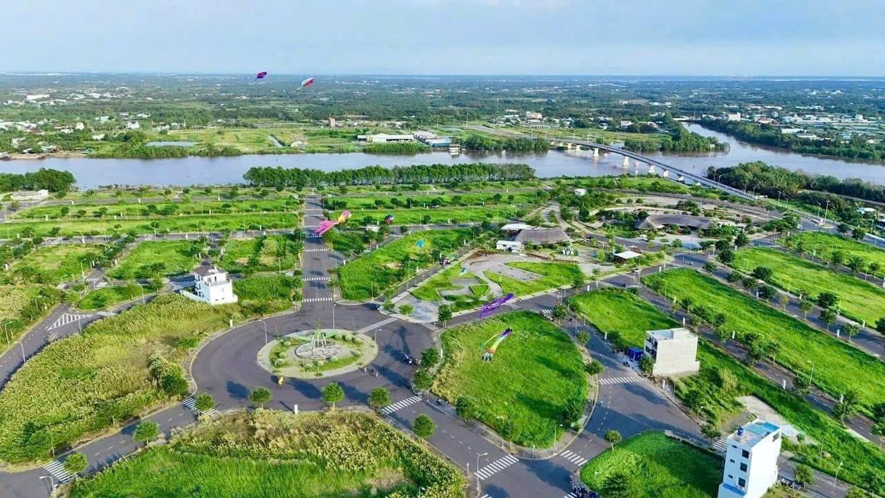 Đất nền phía Nam trở lại đường đua, khu vực có loạt ông lớn Vingroup, Ecopark, MIK Group, BIM Group... đổ bộ sôi động ngay đầu năm mới 3 dat nen phia nam tro lai duong dua khu vuc co loat ong lon vingroup ecopark mik group bim group do bo soi dong ngay dau nam moi 2