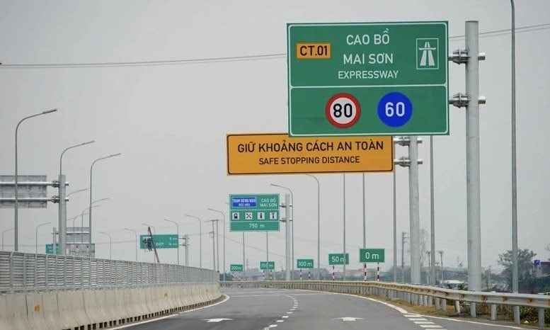 Dự kiến năm 2025 sẽ khởi công 6 dự án đường bộ cao tốc quy mô lớn với tổng chiều dài 294km, vốn hơn 32.000 tỷ đồng 1 Dự kiến năm 2025 sẽ khởi công 6 dự án đường bộ cao tốc quy mô lớn với tổng chiều dài 294km, vốn hơn 32.000 tỷ đồng