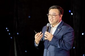 Ông Lucas Ignatius Loh Jen Yuh
