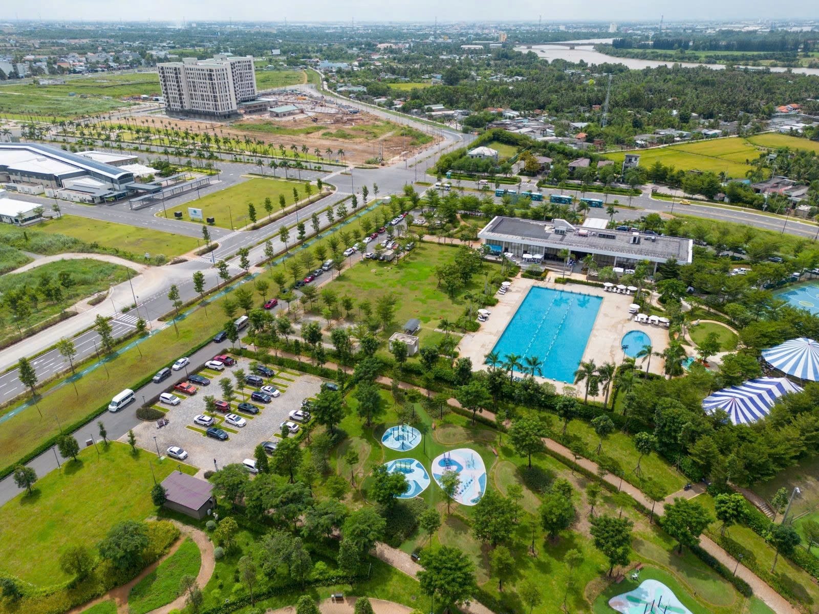 Một doanh nghiệp lớn phía Nam kỳ vọng có thêm quỹ đất, mở rộng ra thị trường miền Bắc 1 Một doanh nghiệp lớn phía Nam kỳ vọng có thêm quỹ đất, mở rộng ra thị trường miền Bắc
